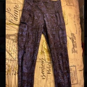 Lululemon cropped leggings